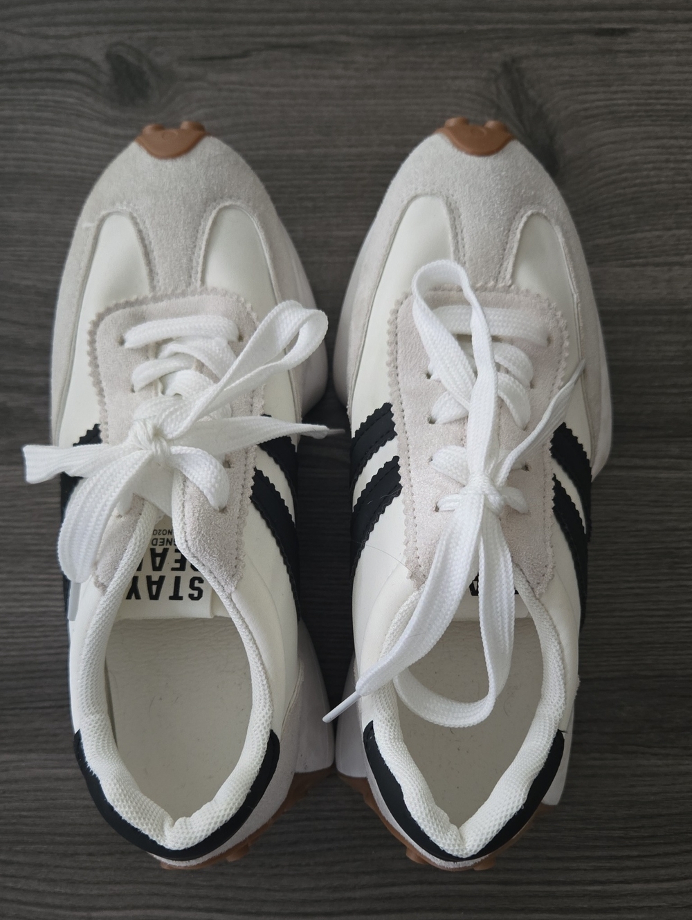 White Sneakers with Black Stripes and Tan Accents_0092